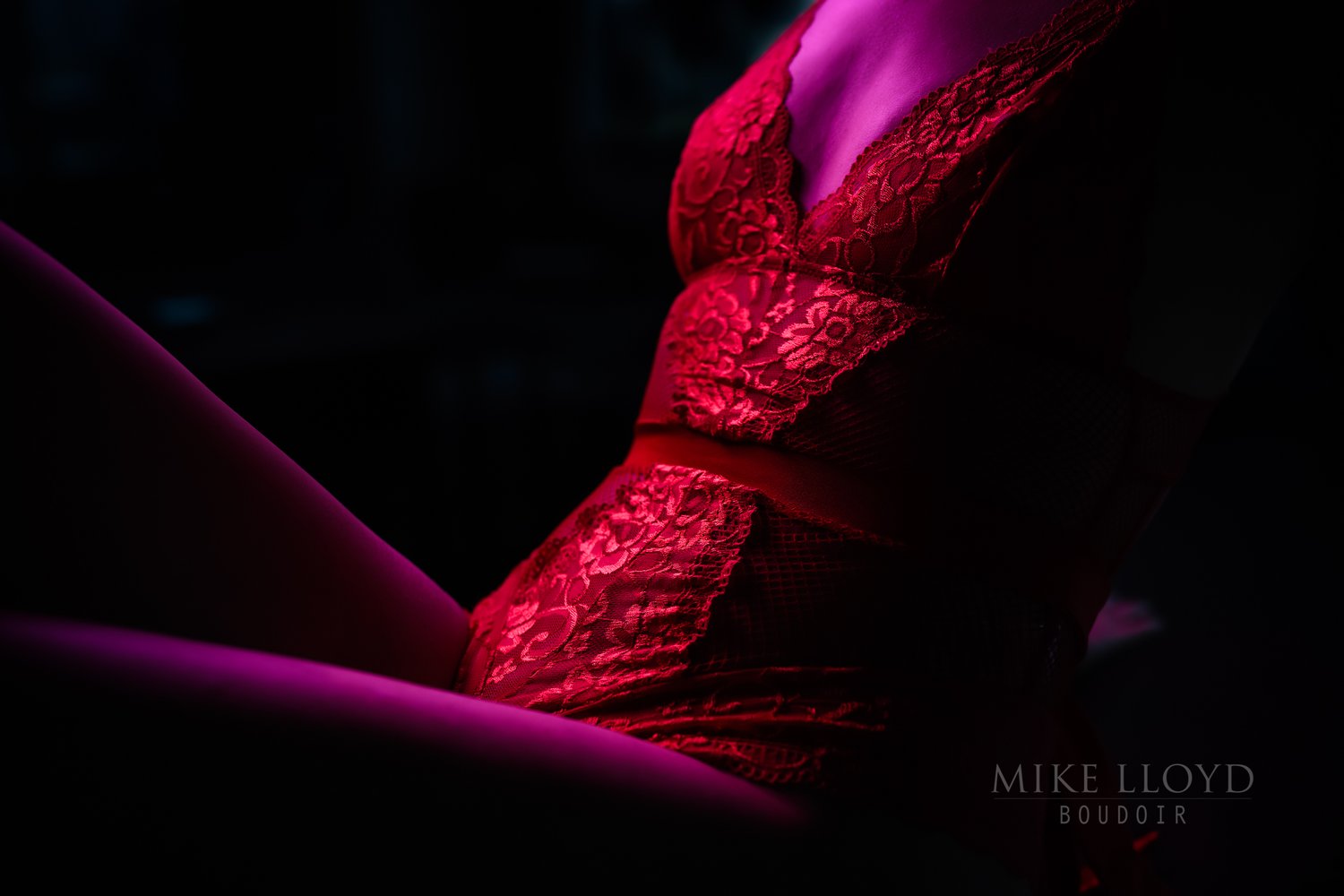 What what do I wear for a boudoir photo shoot?